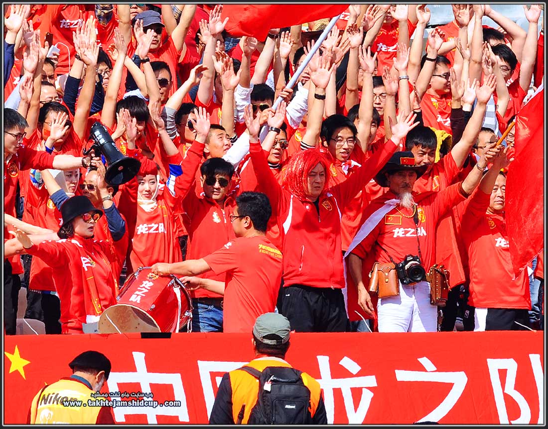 Chinese football fans