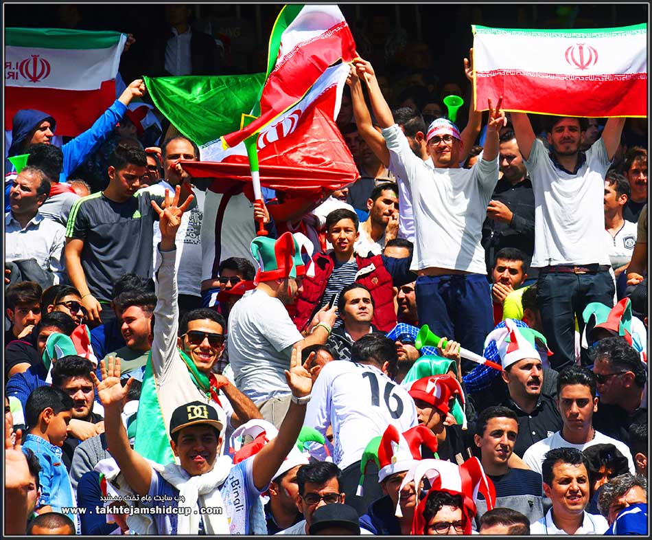 IRANIAN FOOTBALL FANS